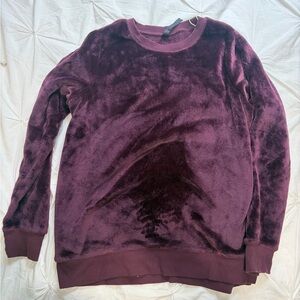 GAIAM Plush Velvet Crewneck - Plum